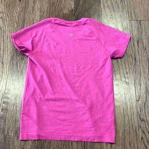 Sonic pink Lululemon swiftly tech